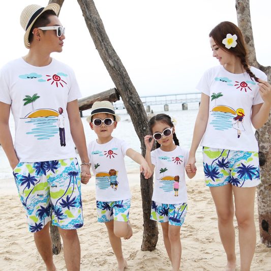 Áo Đồng Phục Đi Biển Cho Gia Đình